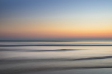 photo-1444044205806-38f3ed106c10